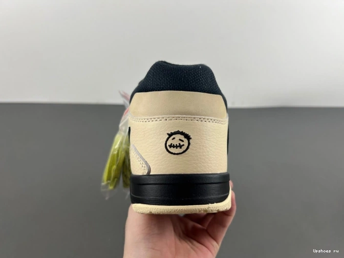 Scott Jordan TR Jumpman Jack Travis 0204